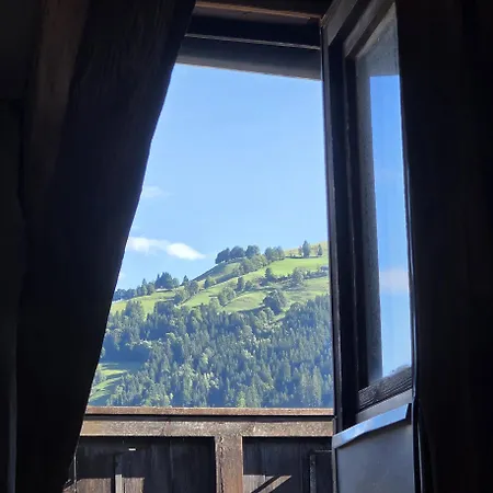 Resi's Stadthaus Appartement
